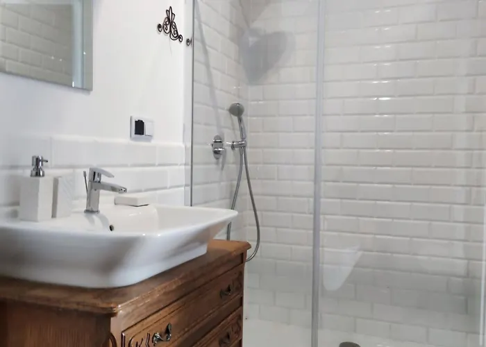 Srokowski Dwor 1 - Mazurski Dwor - 450m2 *